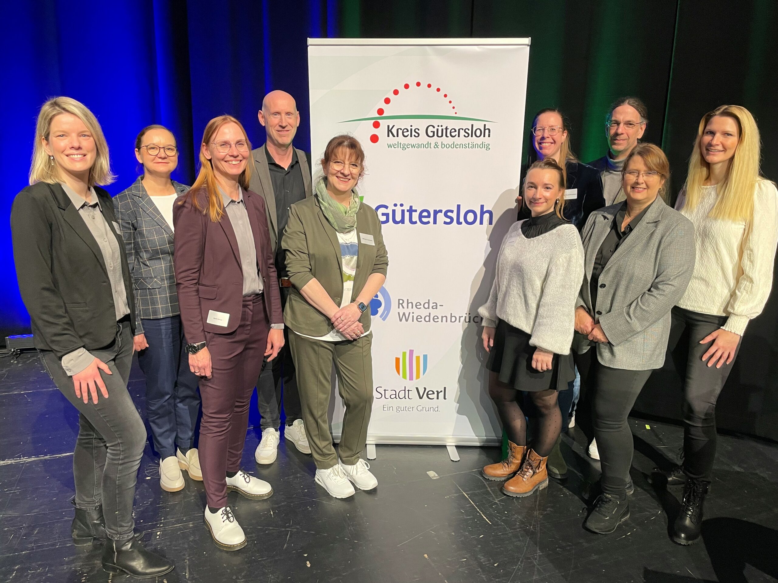 Die Organisatoren und Verantwortlichen bei der zweiten Kinderschutzkonferenz in der Stadthalle Gütersloh 